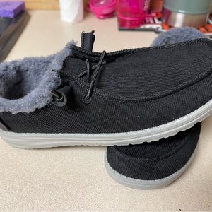 Hey Dudes…Womens…black corduroy size 7